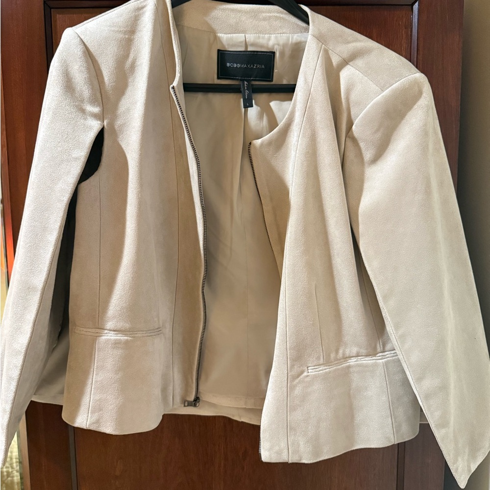 BCBGMAXAZRIA Beige Suede Zip-Front Cape Jacket
